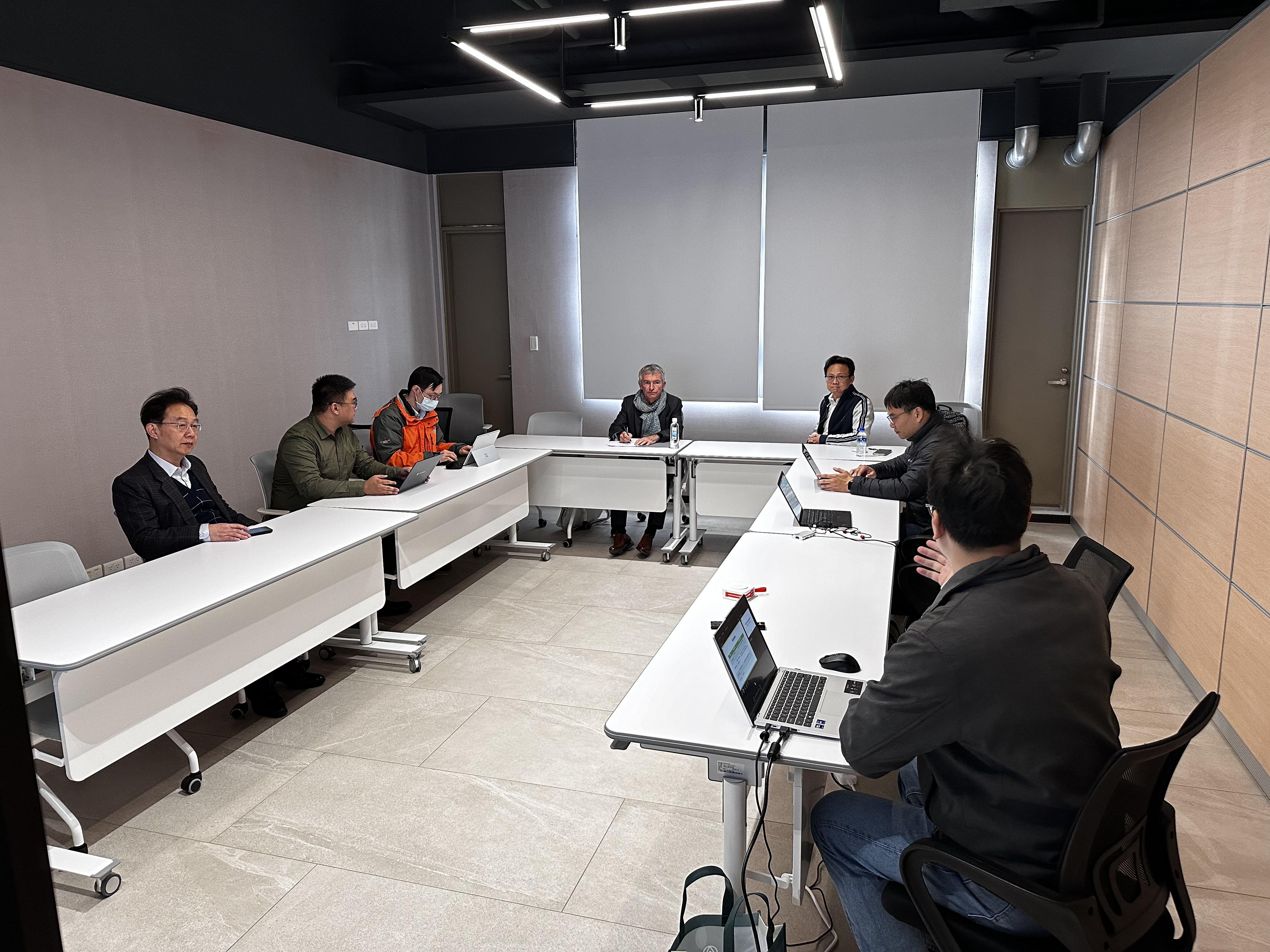 請參考下方圖片說明